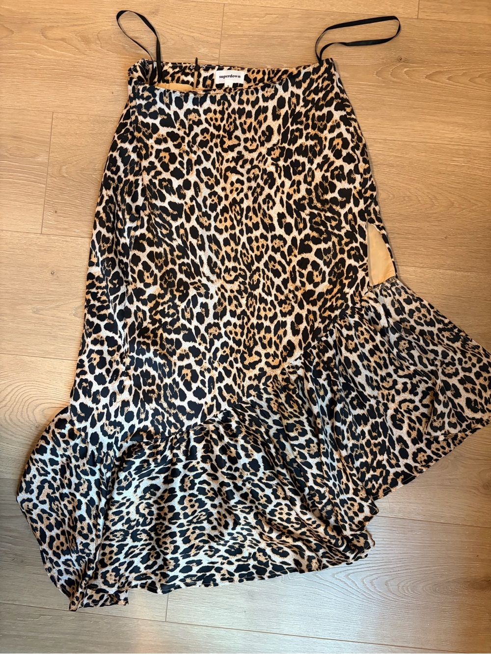 superdown Leopard Print Asymmetrical Ruffle Skirt - Beige & Black